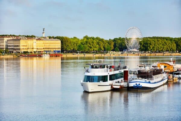 privatiser-bateau-bordeaux-team-building