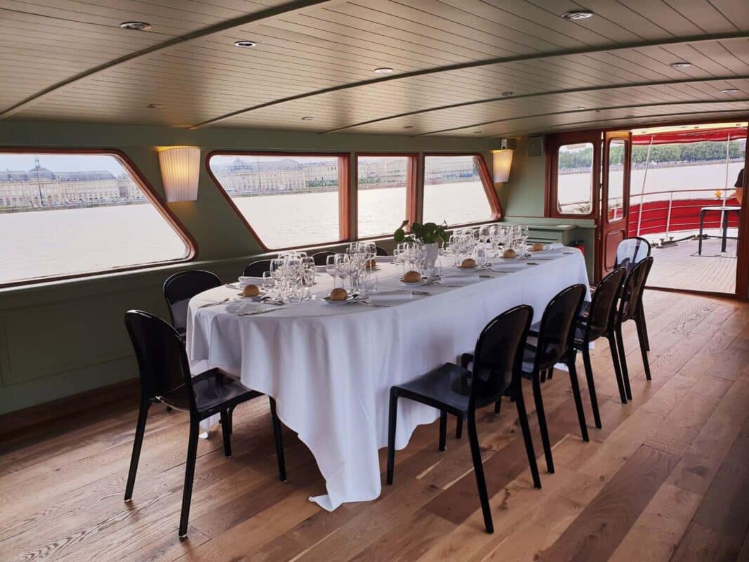 privatiser-bateau-bordeaux-team-building